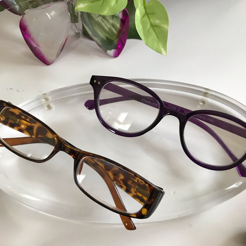 Reading glasses